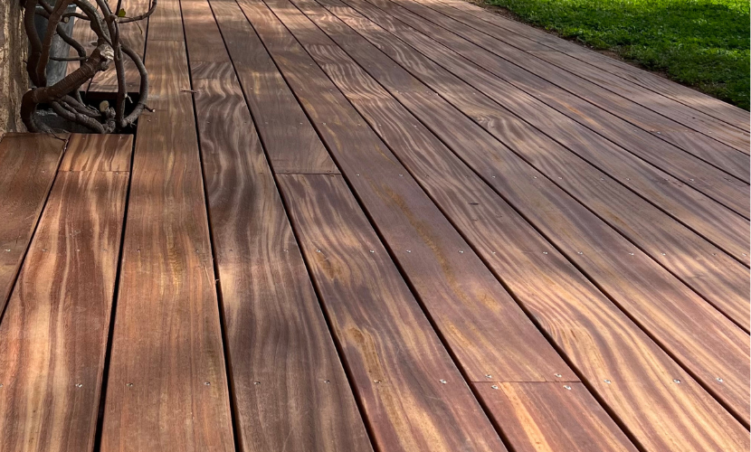 Lames de terrasse en bois exotique essence Okan