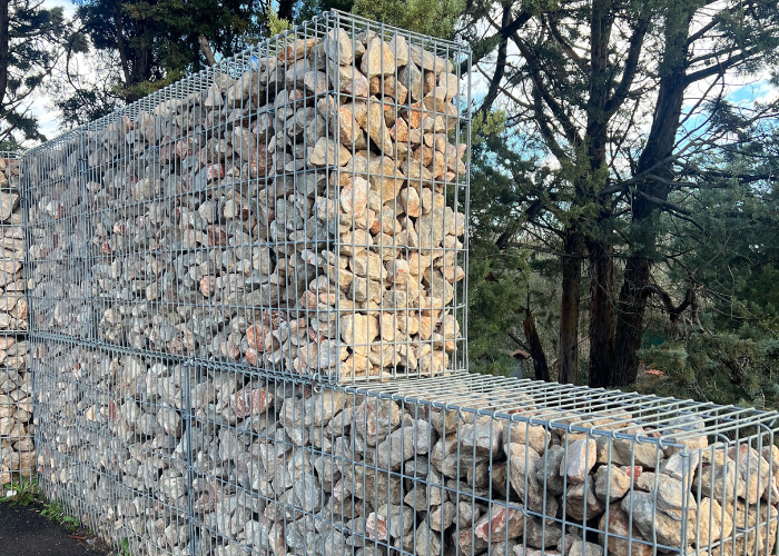 mur en gabions décoratifs pour aménagement extérieur