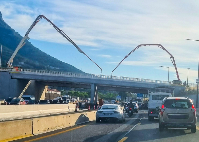 coulage béton Bonifay chantier élargissement autoroute A57
