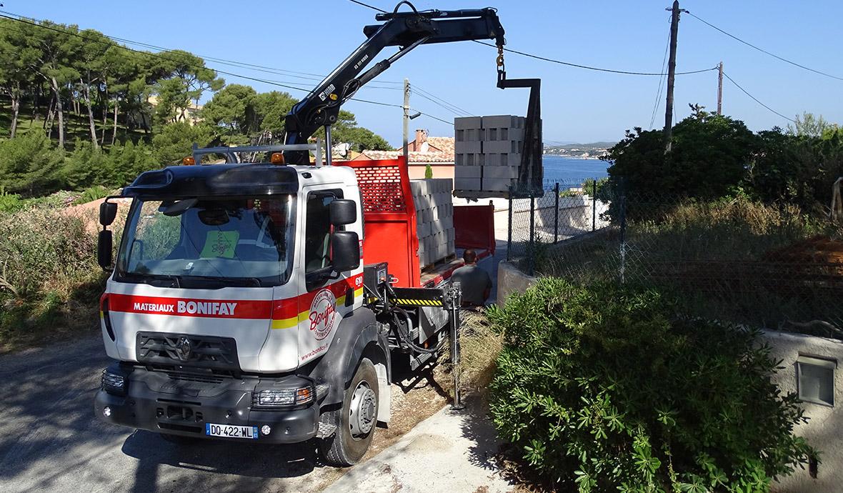 livraison matériaux piscine var toulon