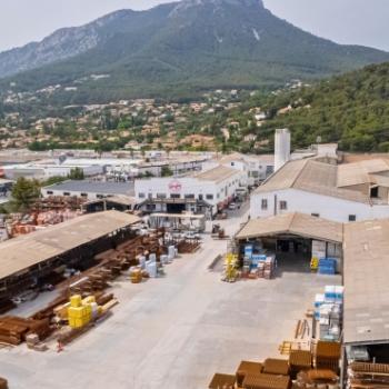 Usine varoise de plancher béton sur poutrelle hourdis