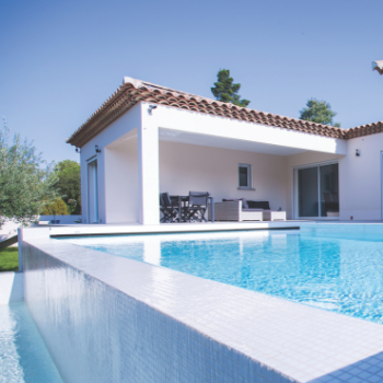 projet de construction de villa avec piscine dans le Var